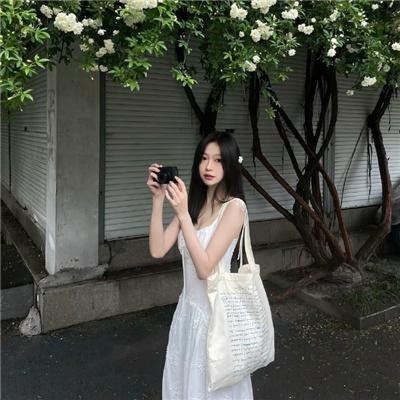 吞噬太阳的女子